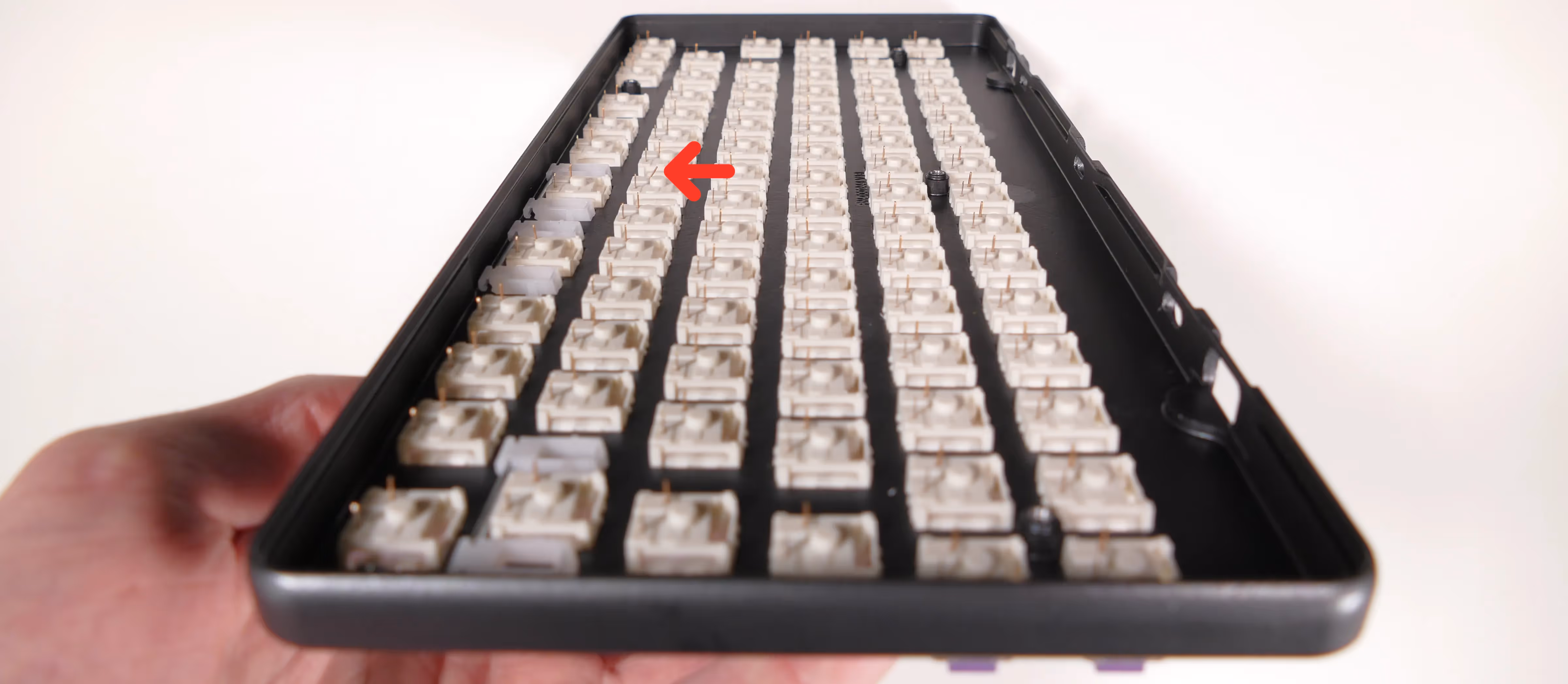 Switch pins in chassis (with a bent pin)