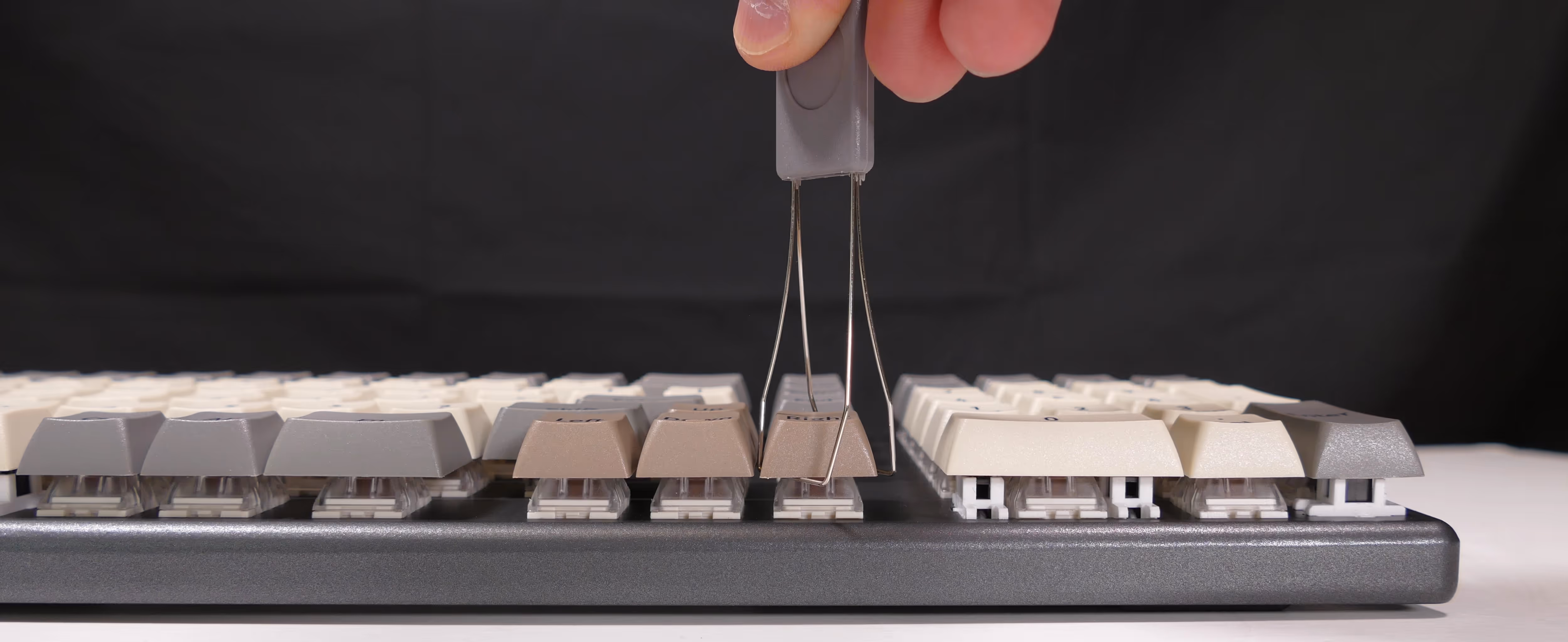 Removing a keycap