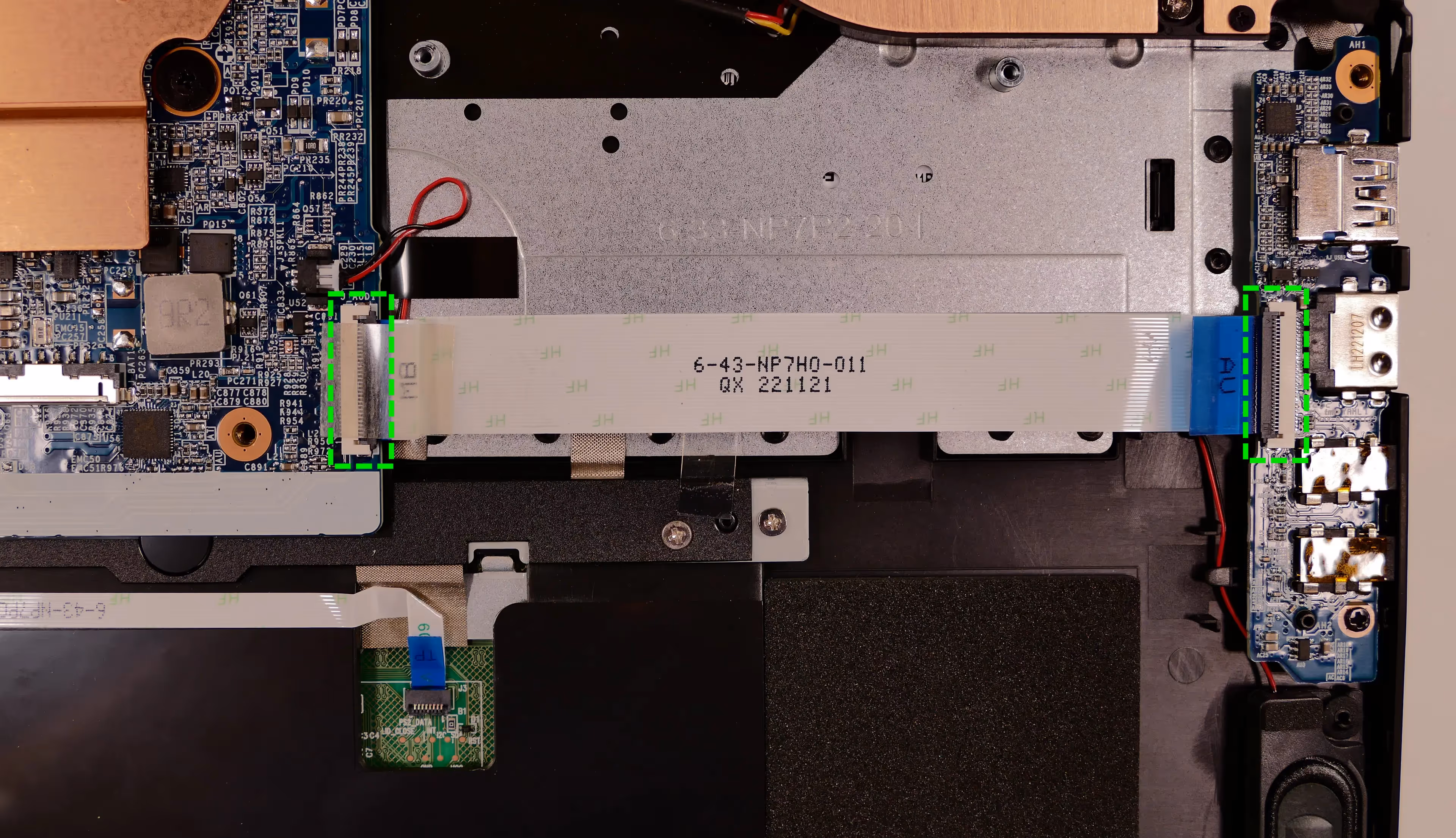 I/O daughterboard ribbon cable